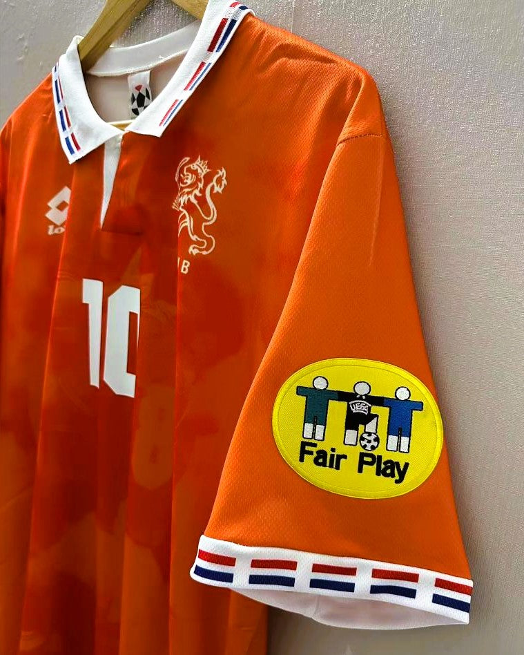 BERGKAMP DENNIS 1996-97 (Ned)