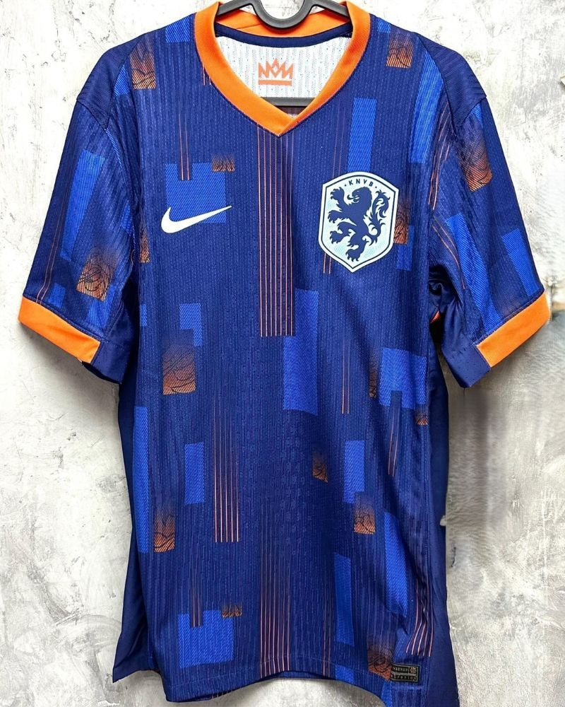VAN DIJK VIRGIL 2024-25 (Ned)